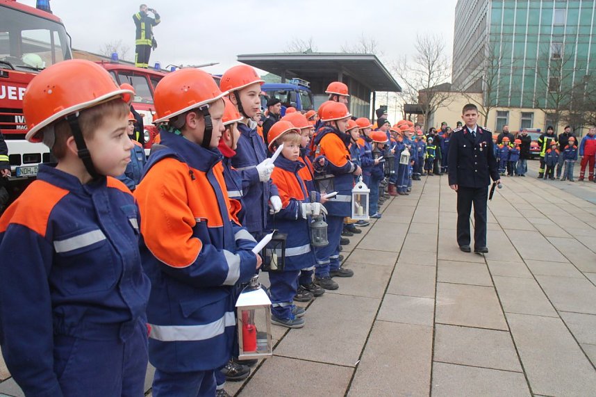 Das Friedenslicht aus Bethlehem ging heute auch in Nordhausen von Hand zu Hand