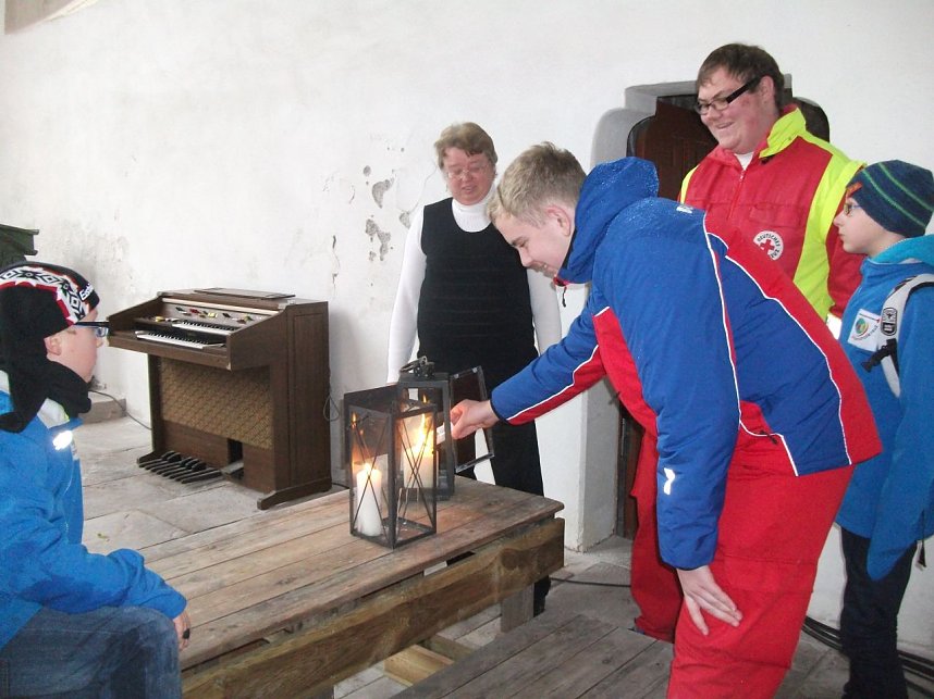 Friedenslicht in Ellrich verteilt