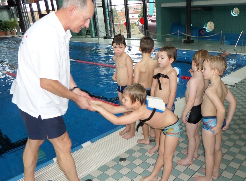 500. Kinderschwimmkurs im Badehaus Nordhausen