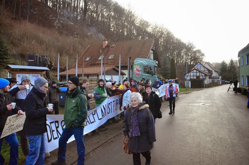 Protest gegen Probebohrungen