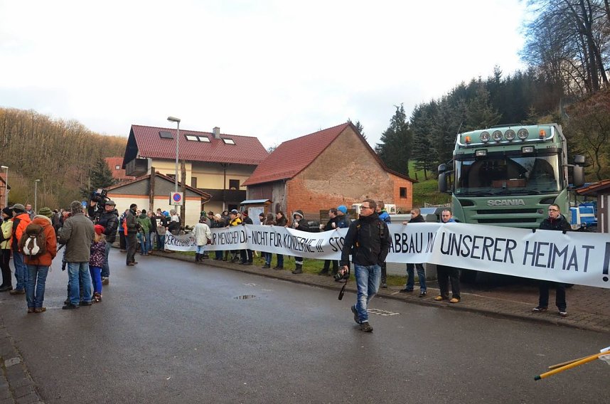 Protest gegen Probebohrungen