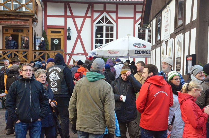 Protest gegen Probebohrungen