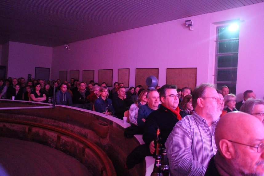 Das Dresdner Duo "Hands on Strings" er&ouml;ffnete heute die Nordh&auml;user Jazzsaison 2015