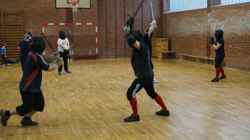 Historisches Fechten