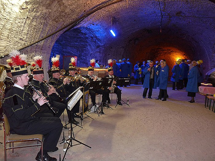 1. Sondersh&auml;user Salz-Kristallball