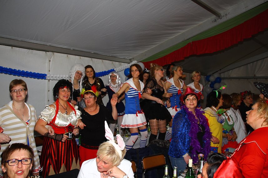 M&auml;nnerballett on Tour