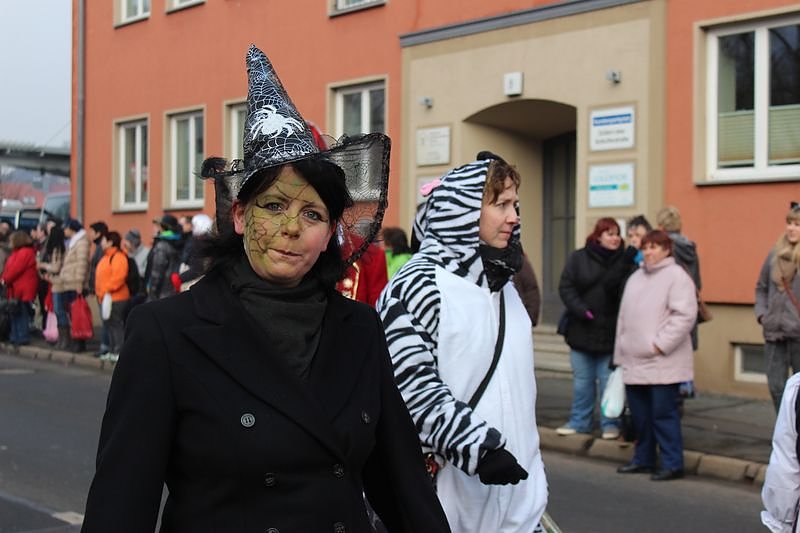 N&auml;rrinnen und Narren zogen durch Sondershausen (1)