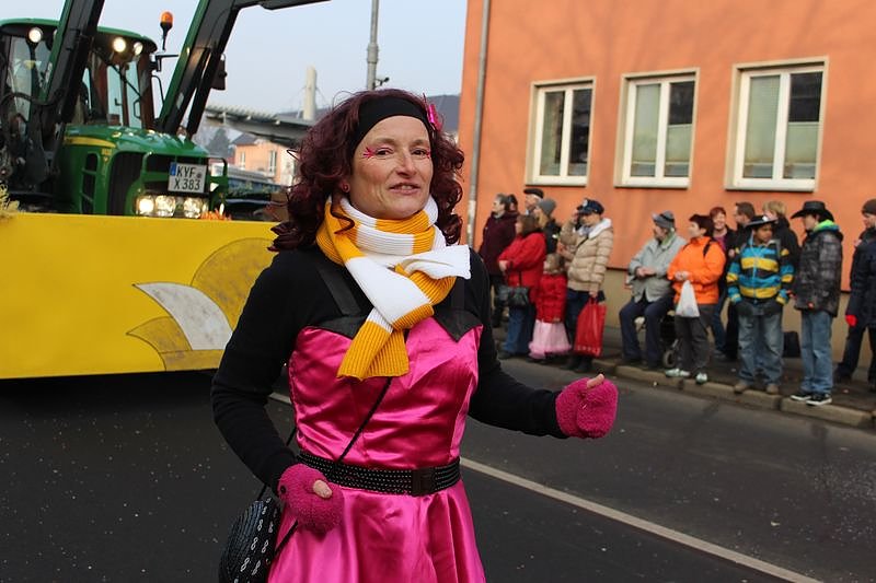 N&auml;rrinnen und Narren zogen durch Sondershausen (2)