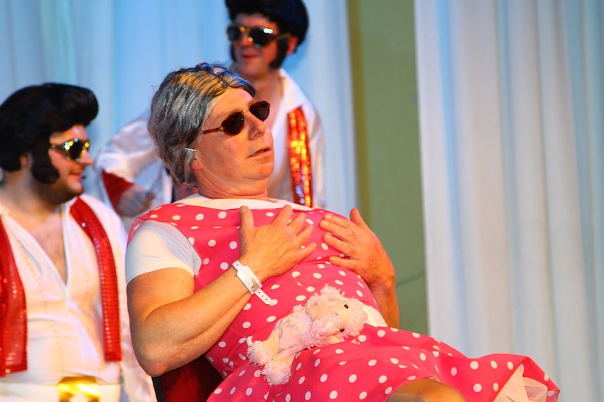 Zum 8. M&auml;nnerballettwettbewerb des BCC im Bleicher&ouml;der Kulturhaus sollte es zum Kopf an Kopf Tanzen kommen