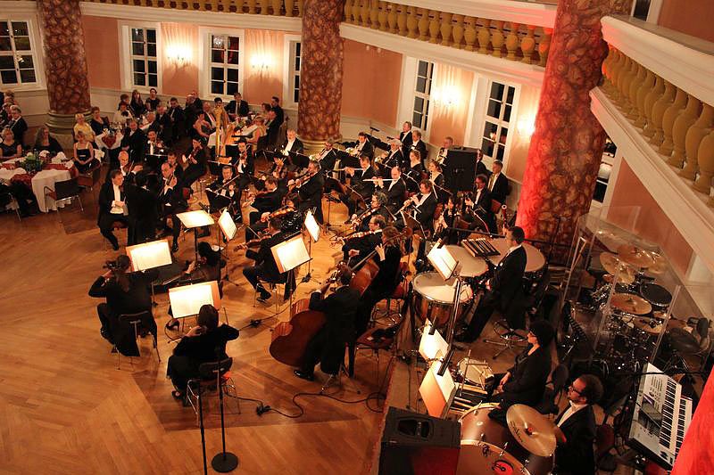 nnz/kn: Ballgefl&uuml;ster mit Premiere