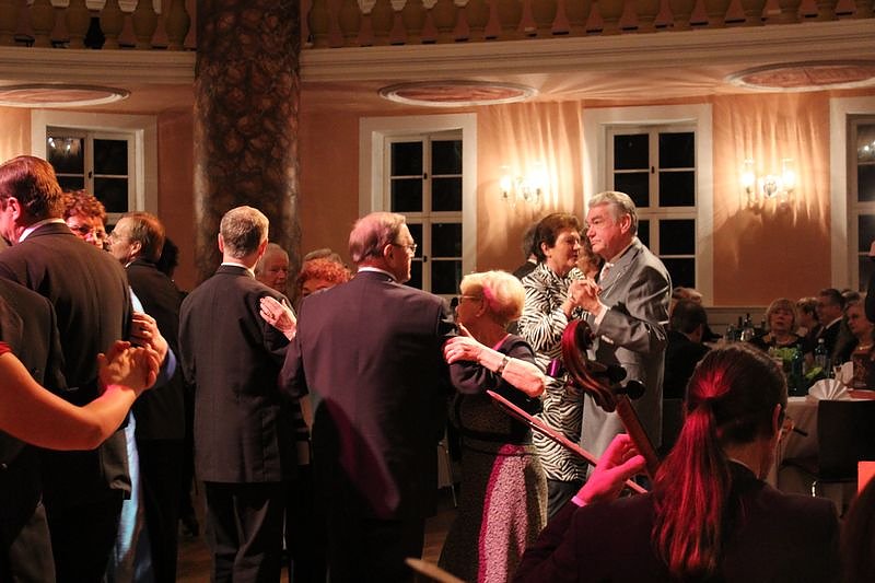 nnz/kn: Ballgefl&uuml;ster mit Premiere