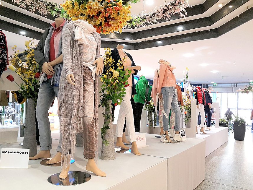 Fr&uuml;hlingsschmuck und Fr&uuml;hlingsmode in der S&uuml;dharzgalerie