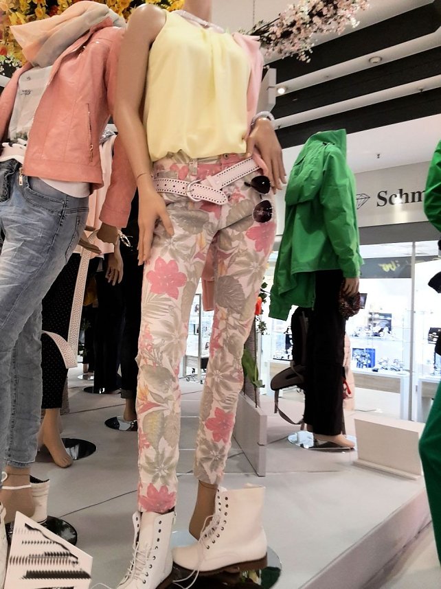 Fr&uuml;hlingsschmuck und Fr&uuml;hlingsmode in der S&uuml;dharzgalerie