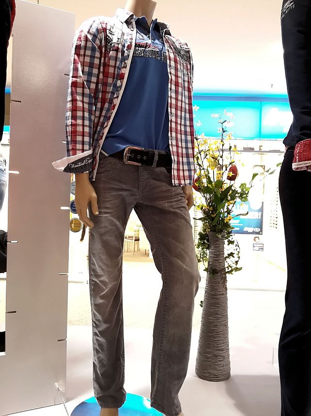 Fr&uuml;hlingsschmuck und Fr&uuml;hlingsmode in der S&uuml;dharzgalerie