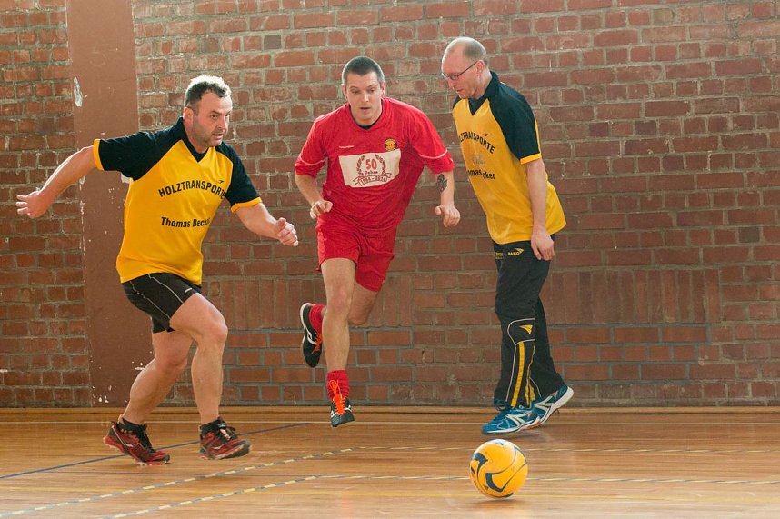 Kicken statt Boxen - vergangenen Samstag zeigten die Boxer, das auch die Beinarbeit stimmt