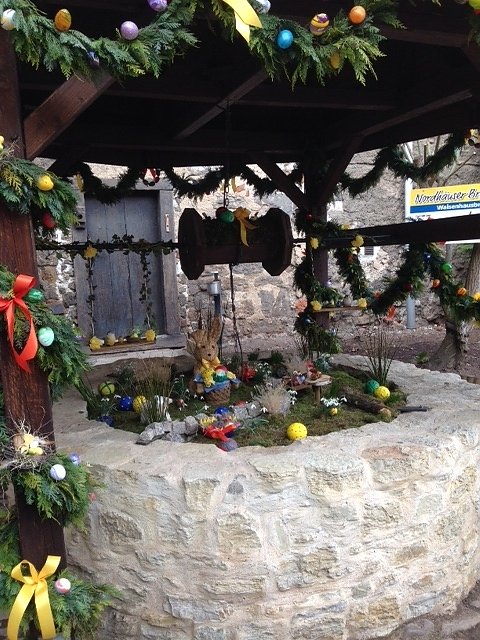 Vier der sieben Brunnen, die in diesem Jahr geschm&uuml;ckt wurden. 