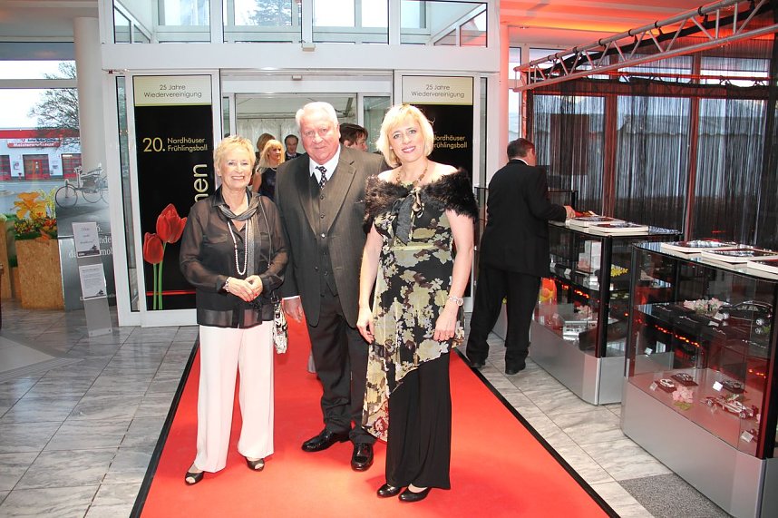 Jubil&auml;ums-Ball gefeiert