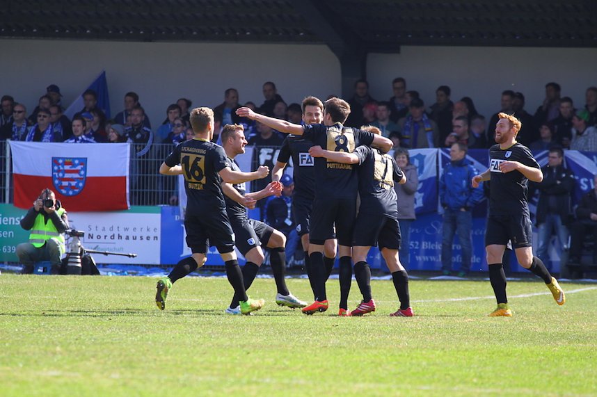 Klare Niederlage im Spitzenspiel