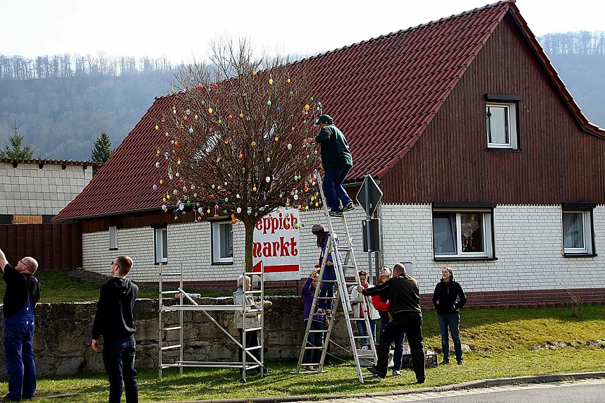Ostereierallee in Obergebra