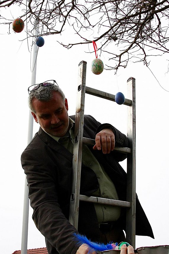 Ostereierallee in Obergebra