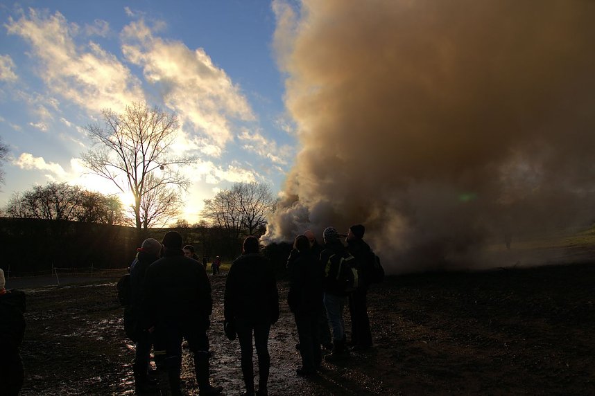 Osterfeuer in Herreden