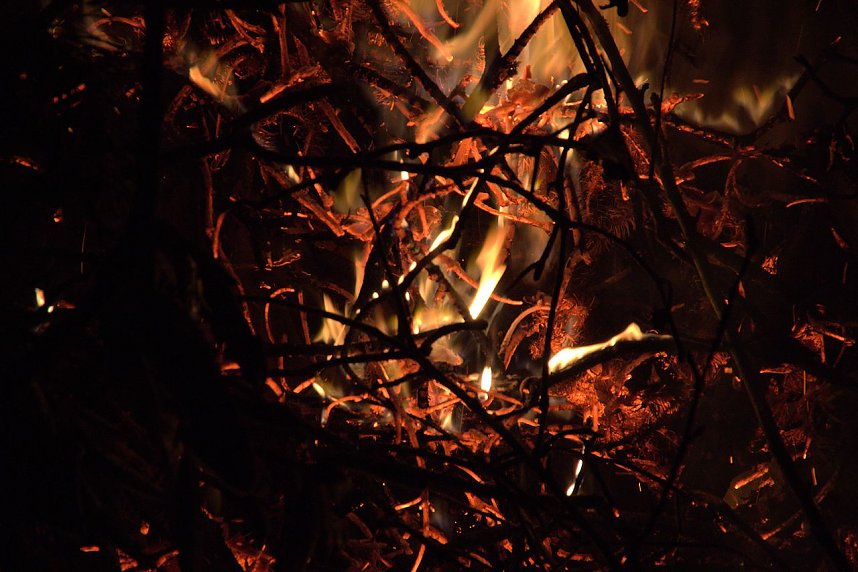 Osterfeuer in Nordhausen Nord