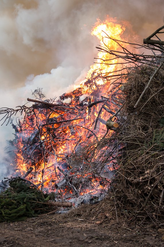Osterfeuer in Krimderode
