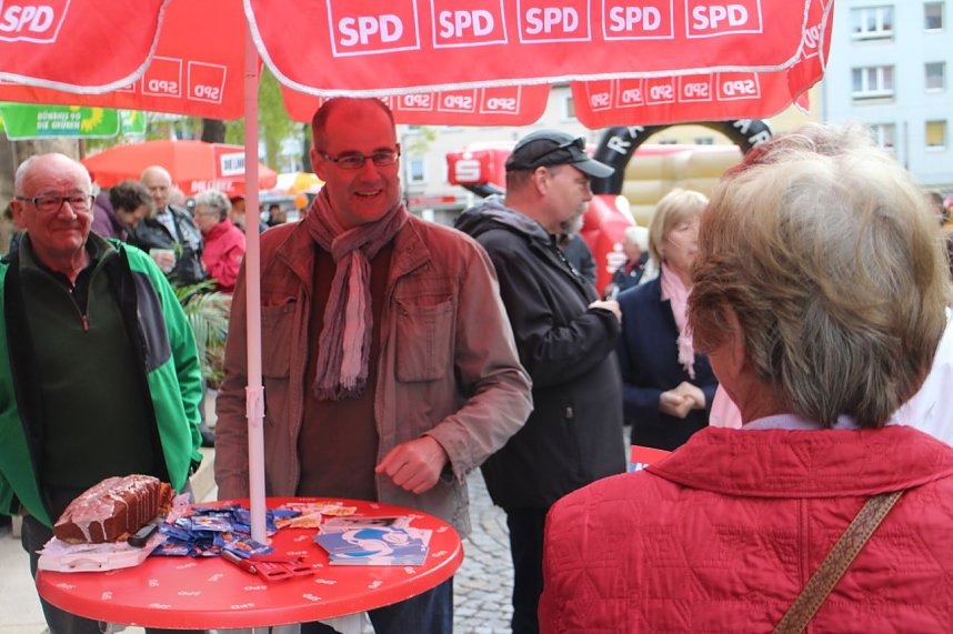 1. Mai Kundgebung auf dem Nordh&auml;user Rathausplatz