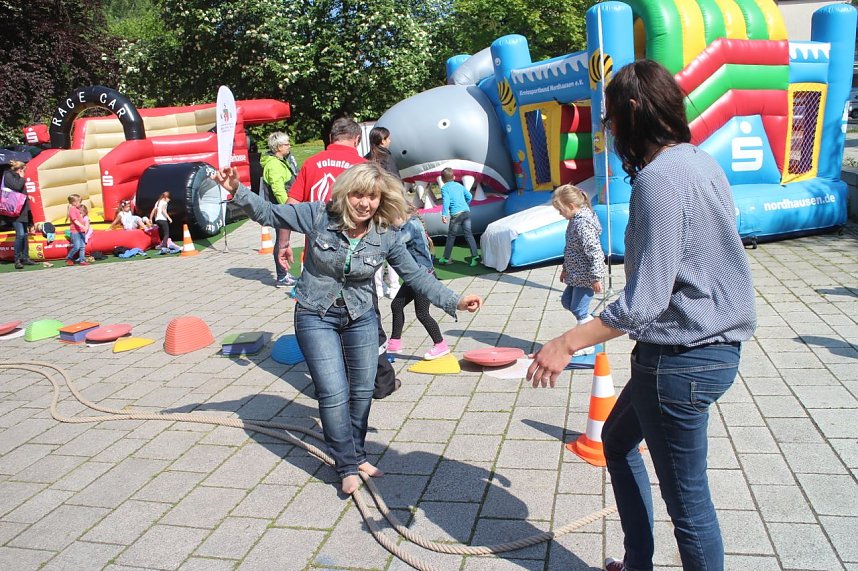 Sicherheit braucht K&ouml;pfchen - seit gut zehn Jahren organisiert die Kreissparkasse Nordhausen die Verkehrsschulungen f&uuml;r angehende Grundsch&uuml;ler