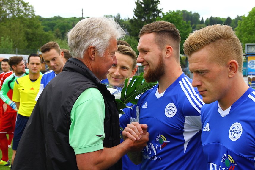 Wacker besiegt Germania mit 2:0