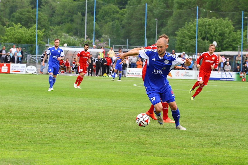 Wacker besiegt Germania mit 2:0