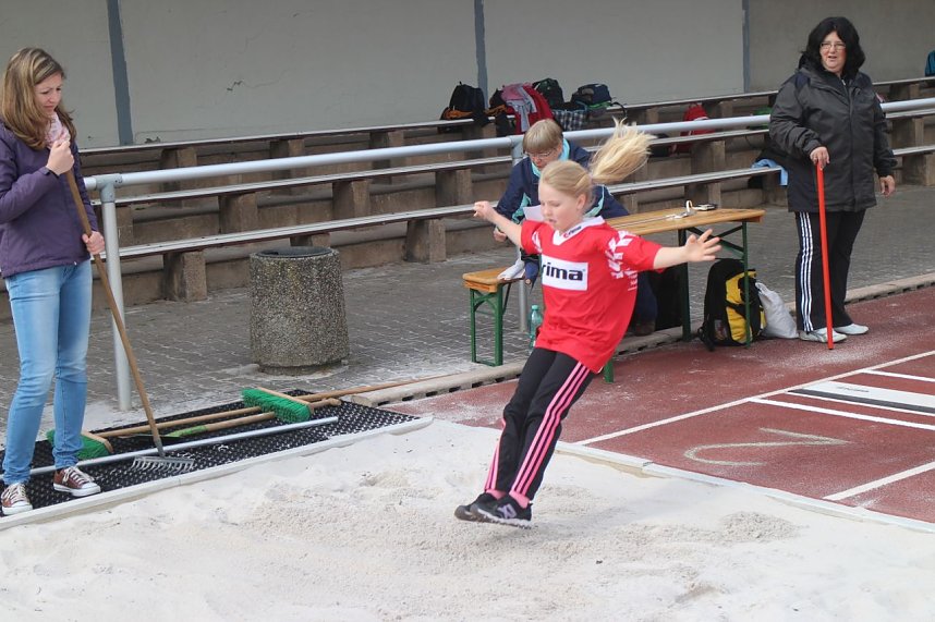 Kreisschulmeisterschaften auf dem Nordh&auml;user Hohekreuz-Sportplatz