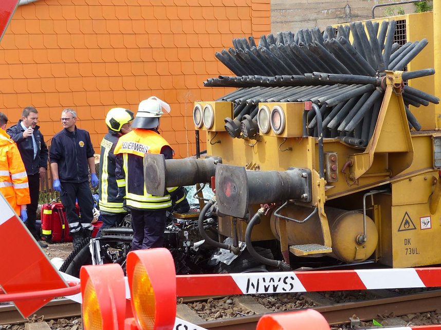 Schwerer Unfall am Bahn&uuml;bergang