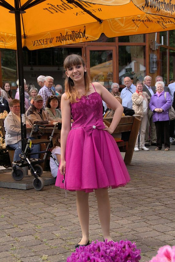 Modenschau in S&uuml;lzhayn