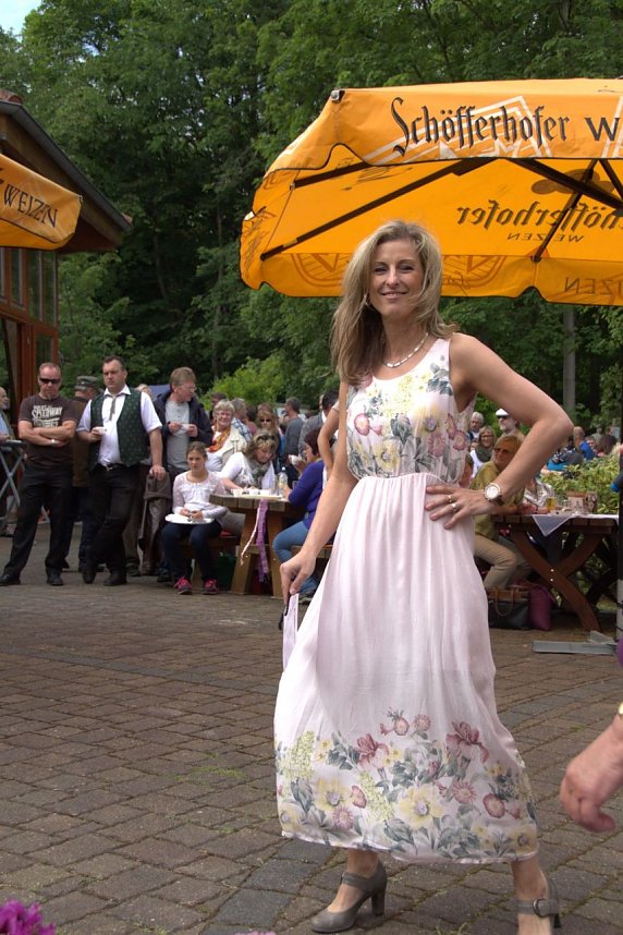 Modenschau in S&uuml;lzhayn