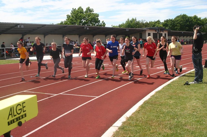 Schulamtsfinale Jugend trainiert f&uuml;r Olympia auf dem Nordh&auml;user Hohekreuzsportplatz