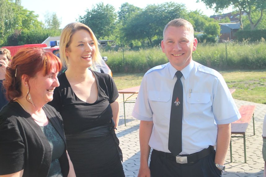 Die Kameraden der Sundh&auml;user Feuerwehr k&ouml;nnen sich nach langem warten endlich &uuml;ber ihr neues Ger&auml;tehaus freuen