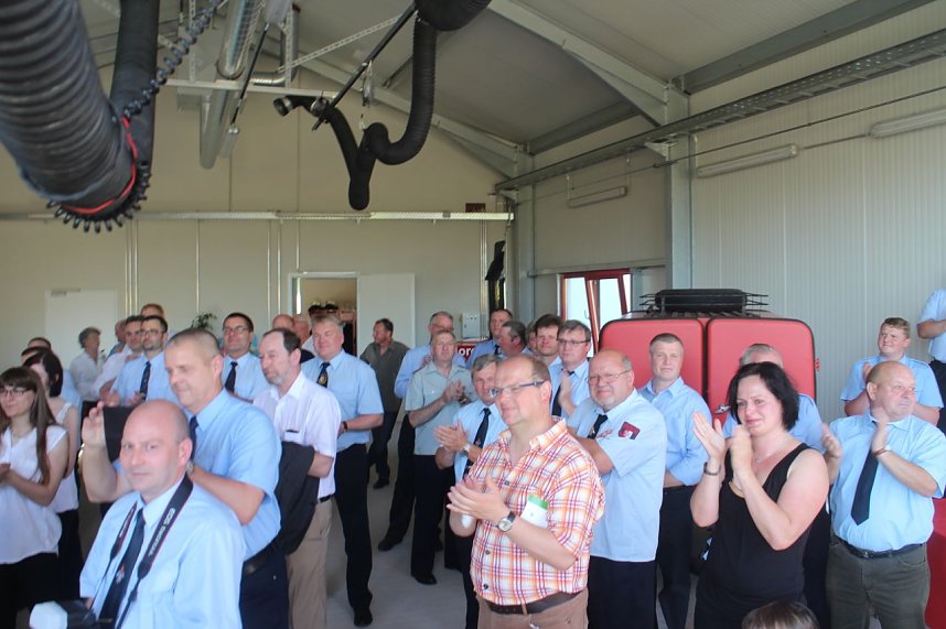 Die Kameraden der Sundh&auml;user Feuerwehr k&ouml;nnen sich nach langem warten endlich &uuml;ber ihr neues Ger&auml;tehaus freuen