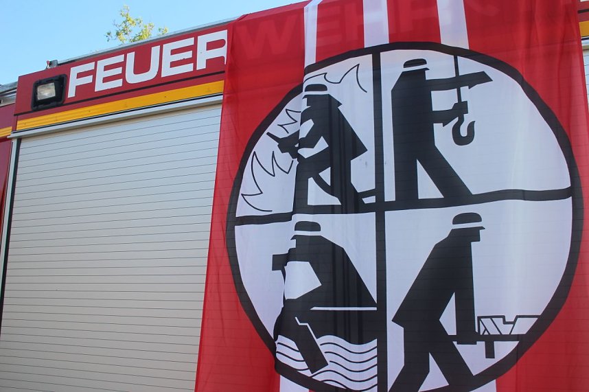 Die Kameraden der Sundh&auml;user Feuerwehr k&ouml;nnen sich nach langem warten endlich &uuml;ber ihr neues Ger&auml;tehaus freuen