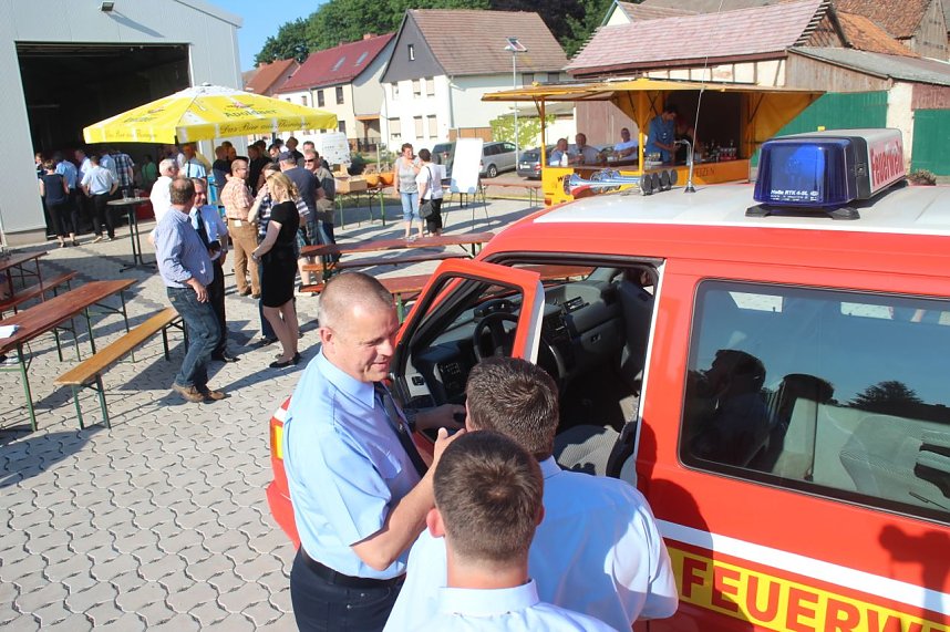 Die Kameraden der Sundh&auml;user Feuerwehr k&ouml;nnen sich nach langem warten endlich &uuml;ber ihr neues Ger&auml;tehaus freuen