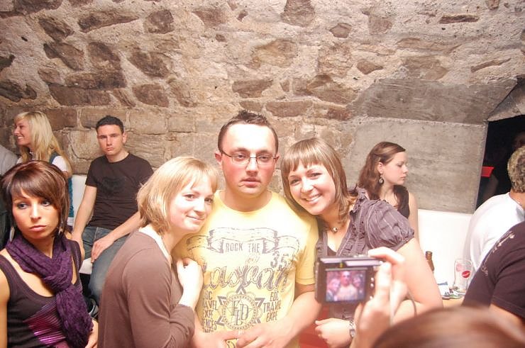 House Sensation im Grease.NNZ-City Scout on Tour