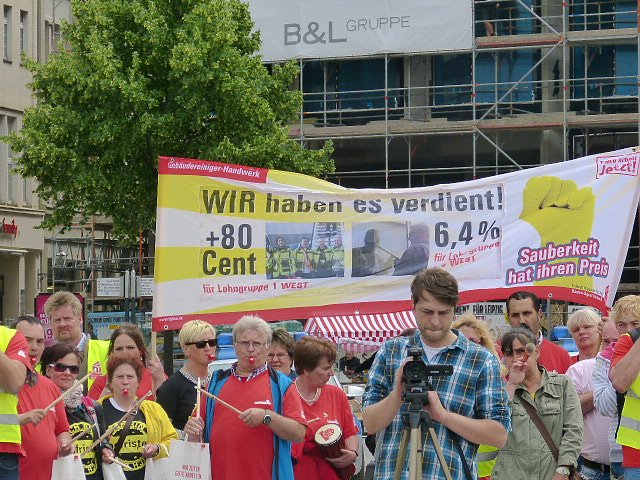 Unterst&uuml;tzung f&uuml;r Gewerkschaftsforderungen in Leipzig