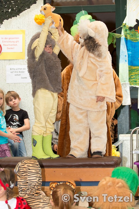 "Kleine Strolche" im Dschungelfieber