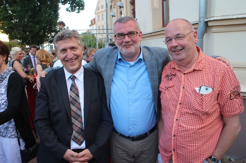 Sommerfest vor dem Nordh&auml;user Landratsamt