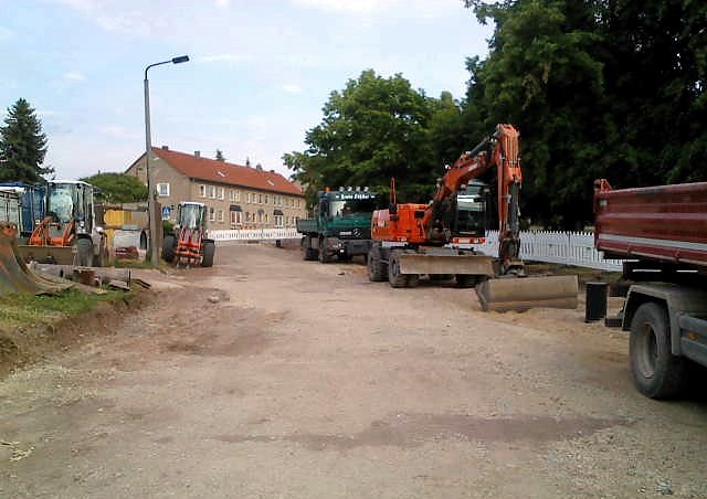 Stra&szlig;enbau in der Bleicher&ouml;der Naumannstra&szlig;e