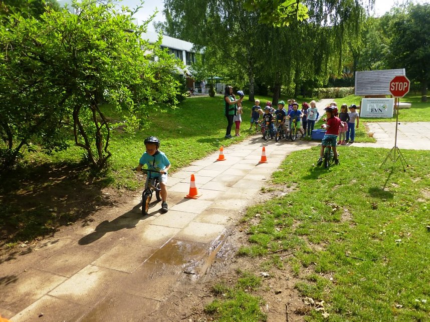 Sicherheit f&uuml;r die J&uuml;ngsten vermittelt