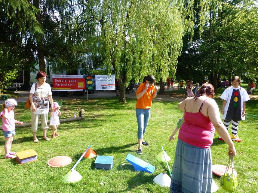 Kinder im Stra&szlig;enverkehr