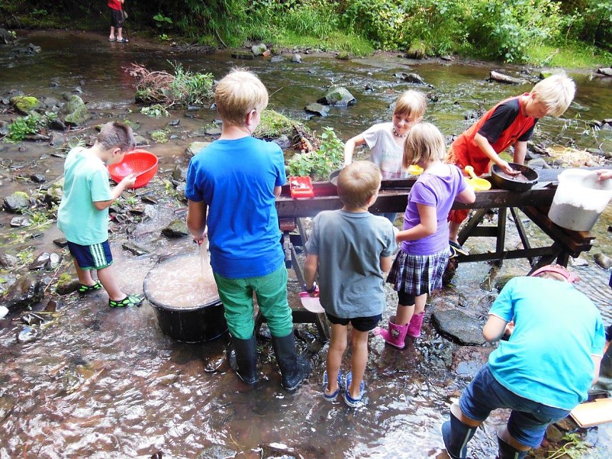 Schatzsucher in der Langen Wand