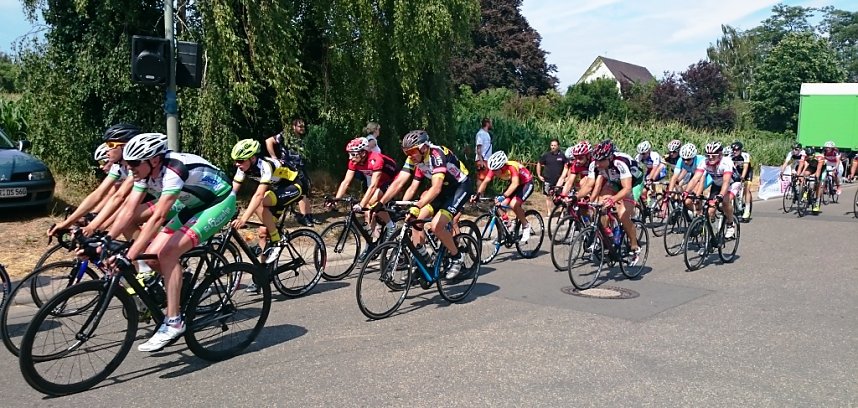 Zwei Rennen absolviert