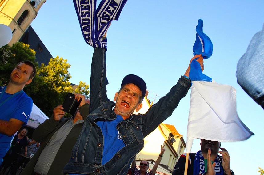 Auf der B&uuml;hne statt auf dem Rasen